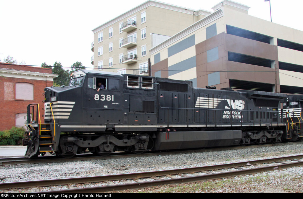 NS 8381